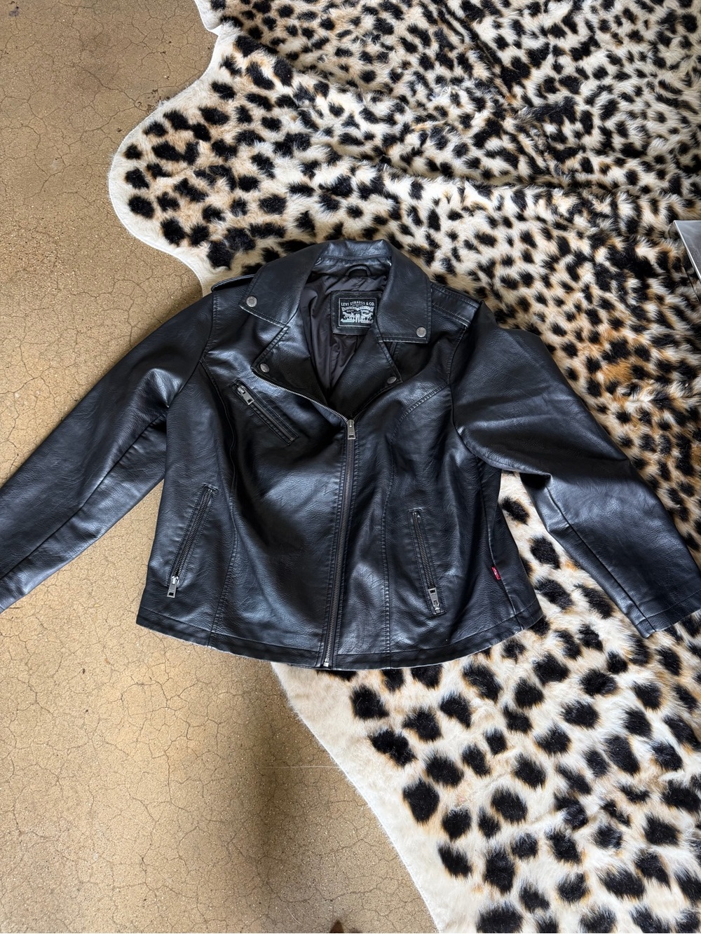 Levi's Black Leather Moto Jacket with Zip Pockets